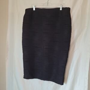 Cashmere Rose Elegance: Textured Black Pencil Skirt 2XL